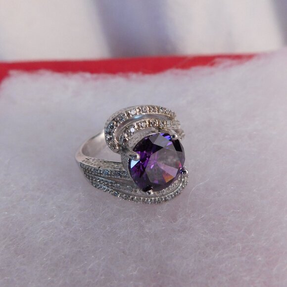 Ladies Sterling Silver 925 - Amethyst Purple Quartz Ring - Cocktail Ring - Picture 4 of 6